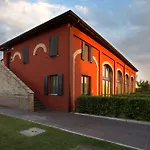 Corte Di Frara Apartahotel Parma