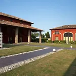 Corte Di Frara Aparthotel 4*