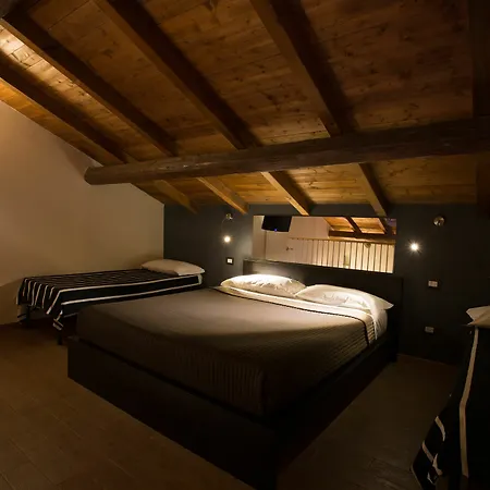 Lejlighedshotel Corte Di Frara 4*