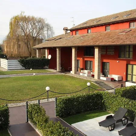 Corte Di Frara Lejlighedshotel 4*