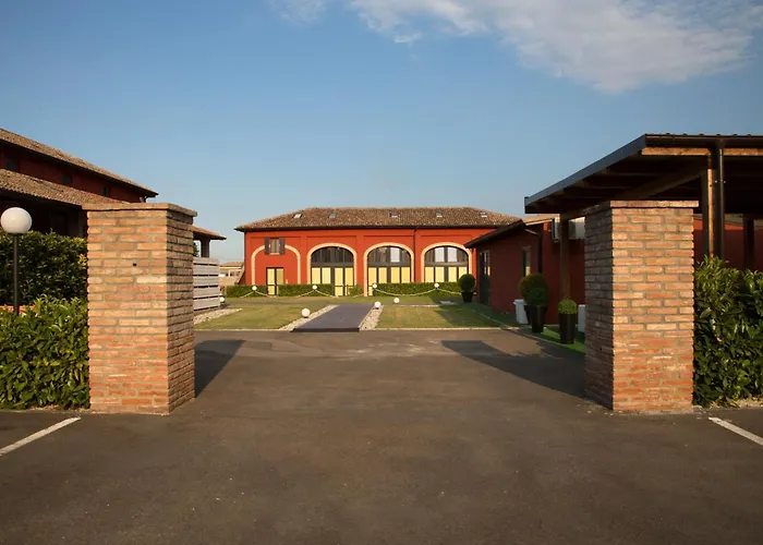 Corte Di Frara Aparthotel